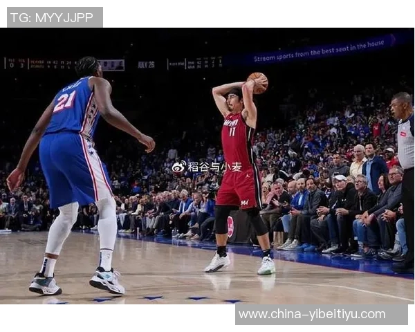 哈克斯替补登场26分钟高效表现14投9中斩获21分3篮板2助攻